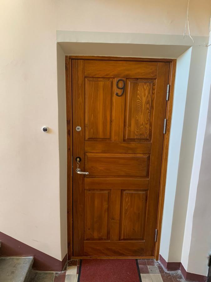 Rueuetli - Cute Old Town Apartment - 2 Big Beds, Free Parking Tartu Buitenkant foto