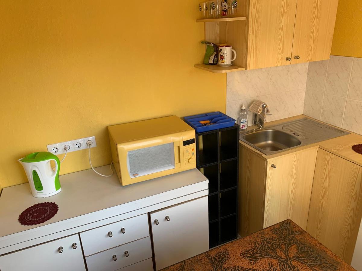 Rueuetli - Cute Old Town Apartment - 2 Big Beds, Free Parking Tartu Buitenkant foto