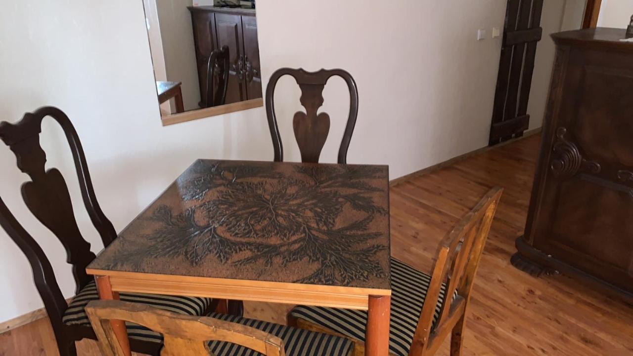 Rueuetli - Cute Old Town Apartment - 2 Big Beds, Free Parking Tartu Buitenkant foto