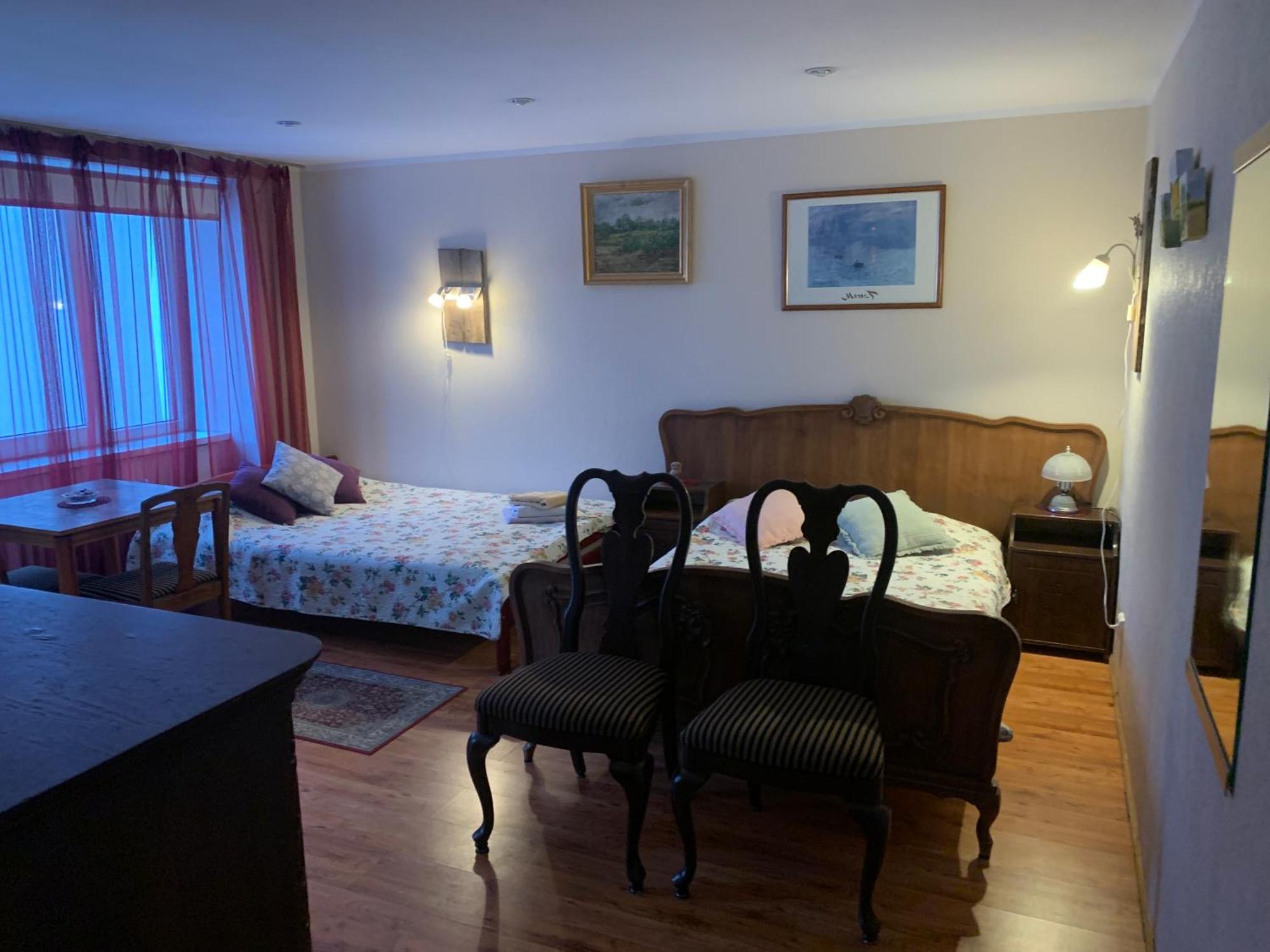 Rueuetli - Cute Old Town Apartment - 2 Big Beds, Free Parking Tartu Buitenkant foto